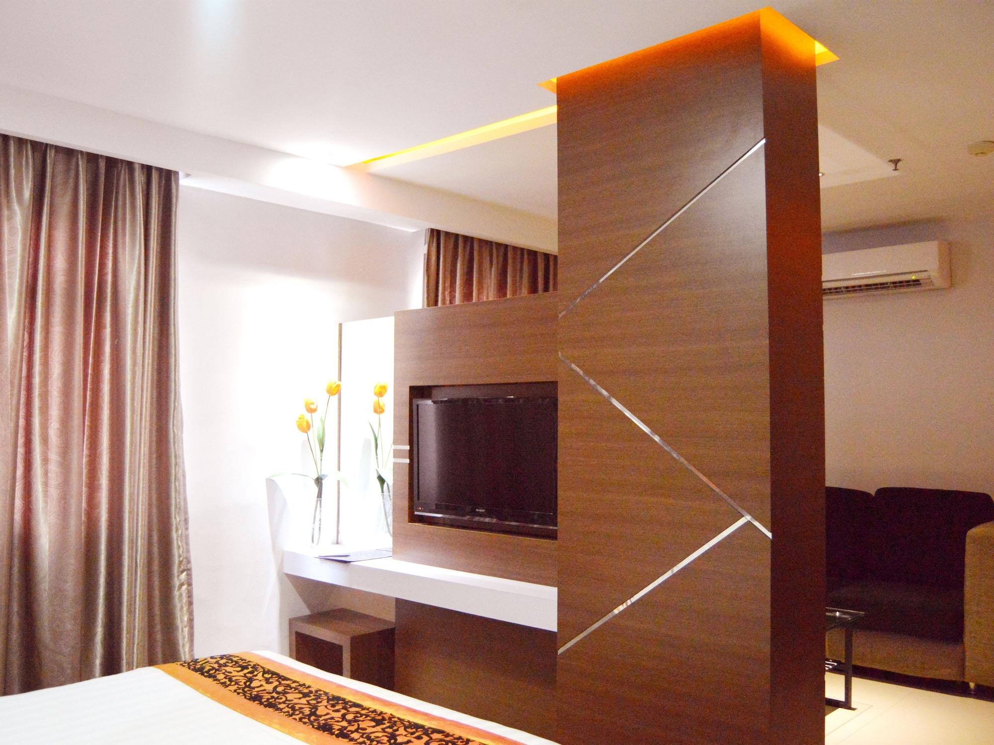 89 Hotel Batam Exterior foto