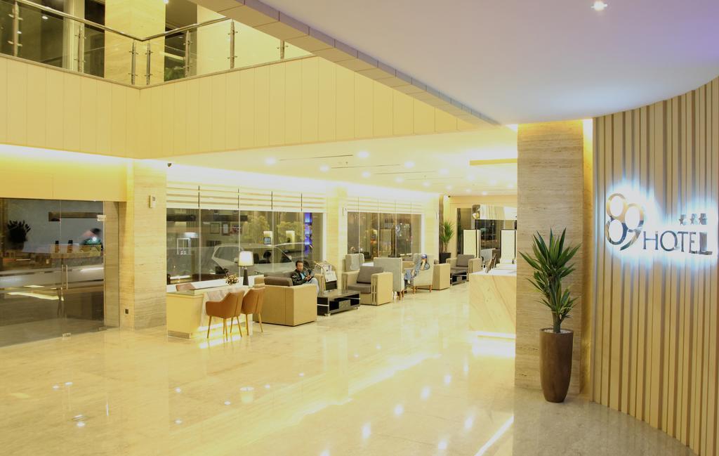 89 Hotel Batam Exterior foto