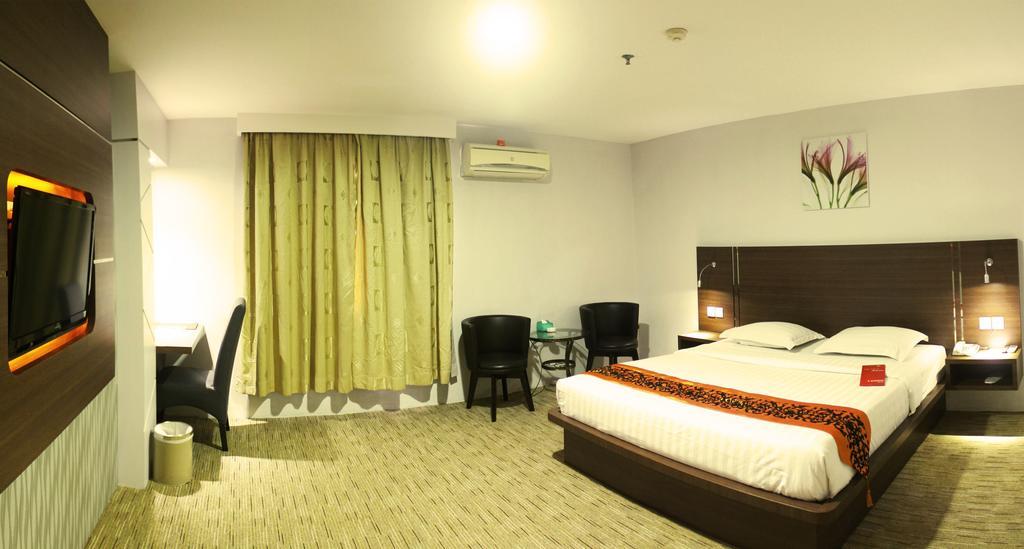 89 Hotel Batam Exterior foto
