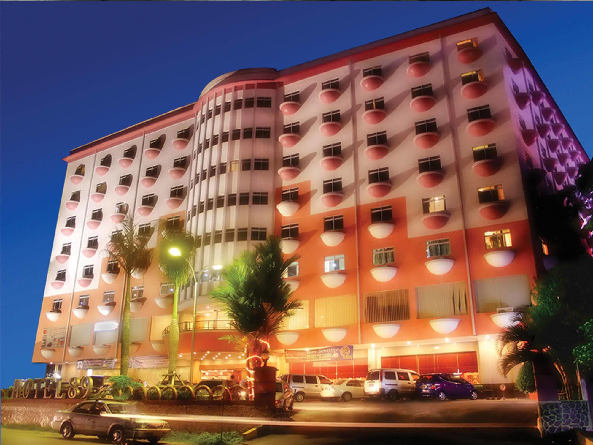 89 Hotel Batam Exterior foto